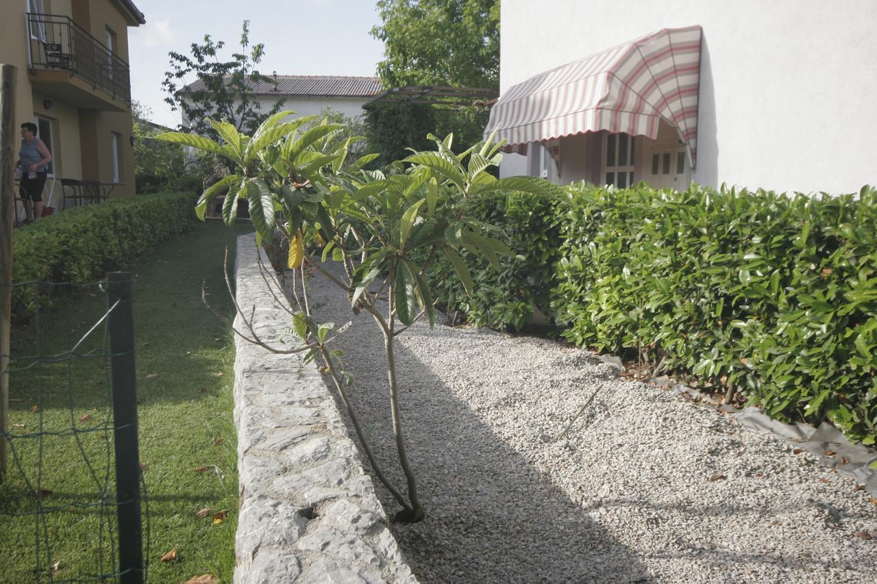 Apartments Irena Krk Đảo Krk Ngoại thất bức ảnh